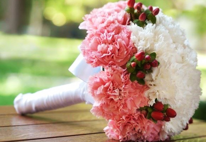 Hoa cẩm chướng trong lễ cưới